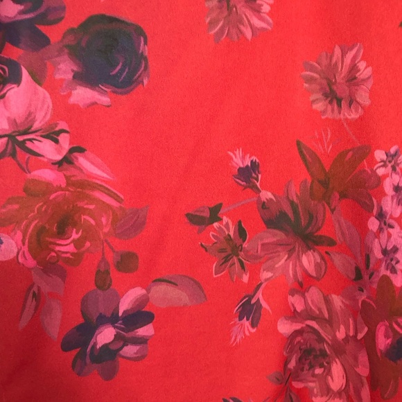 Top - Picture 2 of 4